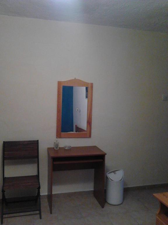 Anemos Studios Vasilias  Rom bilde